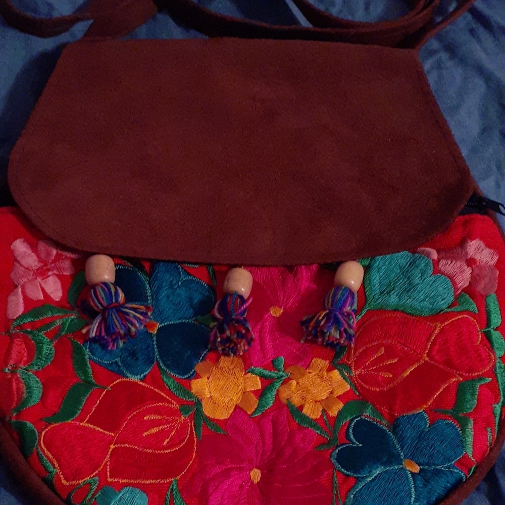 Bright and Colorful Artesal Salvadorean purse